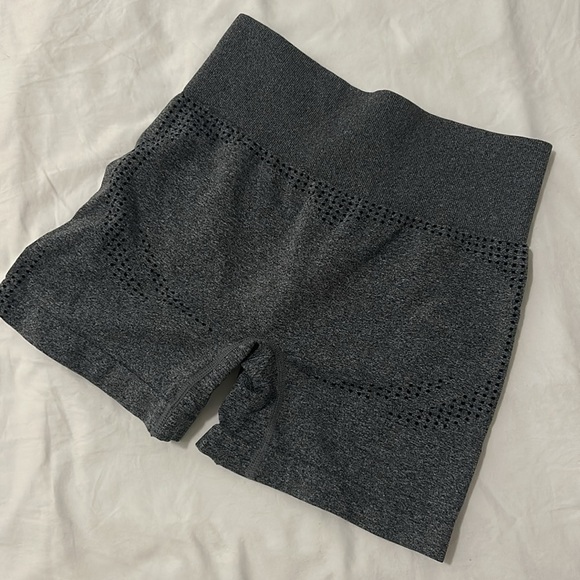 Bike shorts - Picture 2 of 3